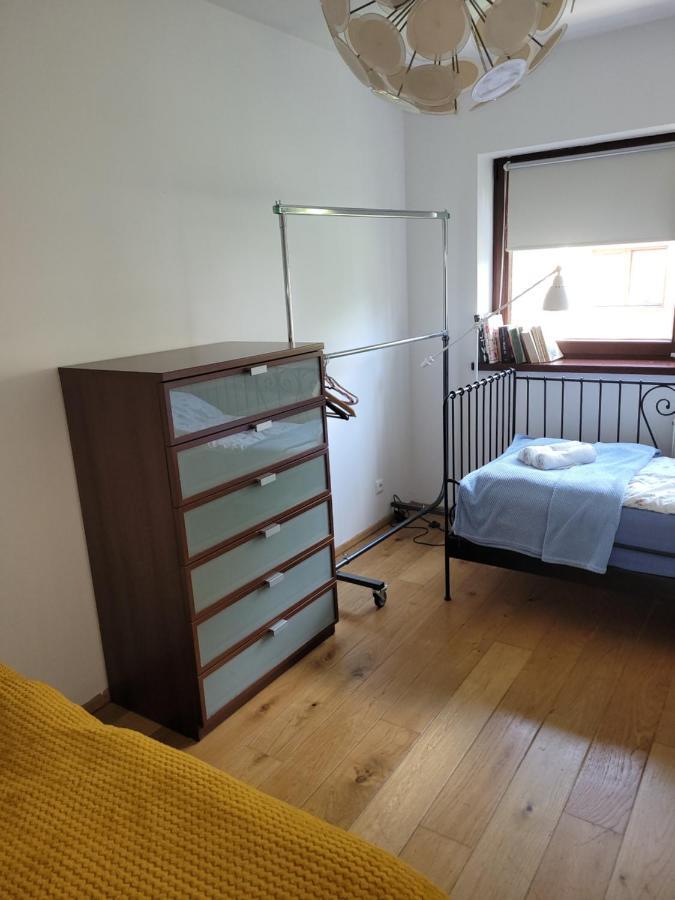 Appartement 4 Pory Roku à Łomianki Extérieur photo